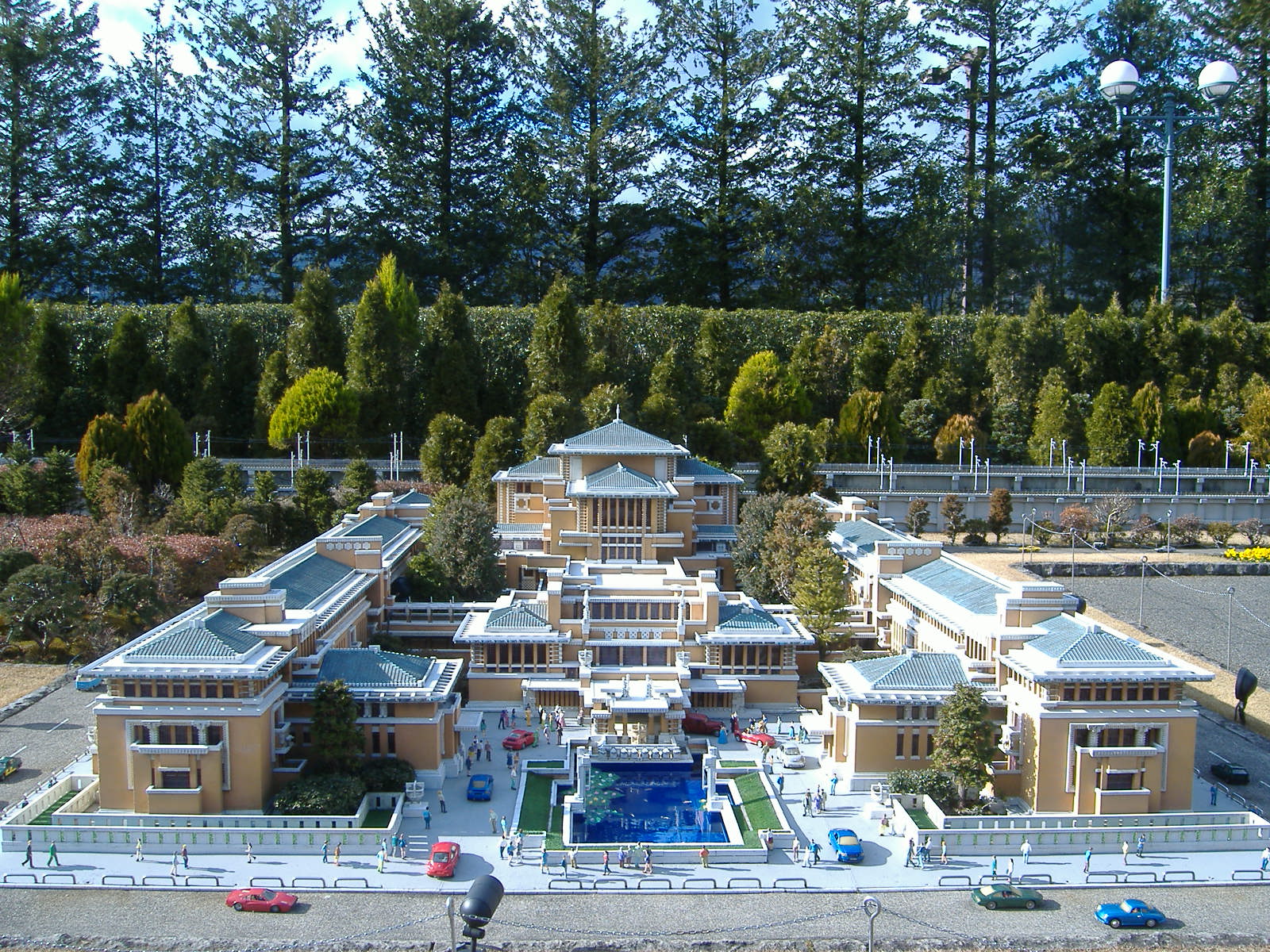 Imperial_Hotel_(1923-1968)_in_Tobu_World_Square.jpg