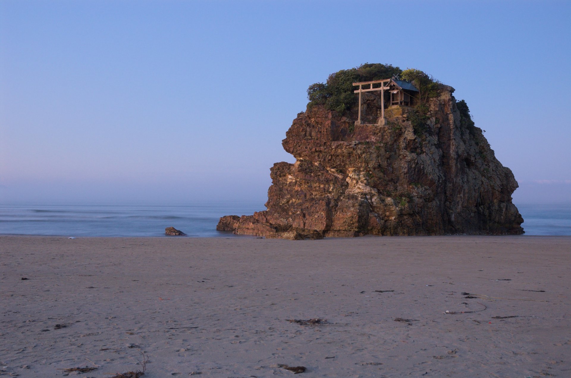 Inasa-beach-flickr.jpg