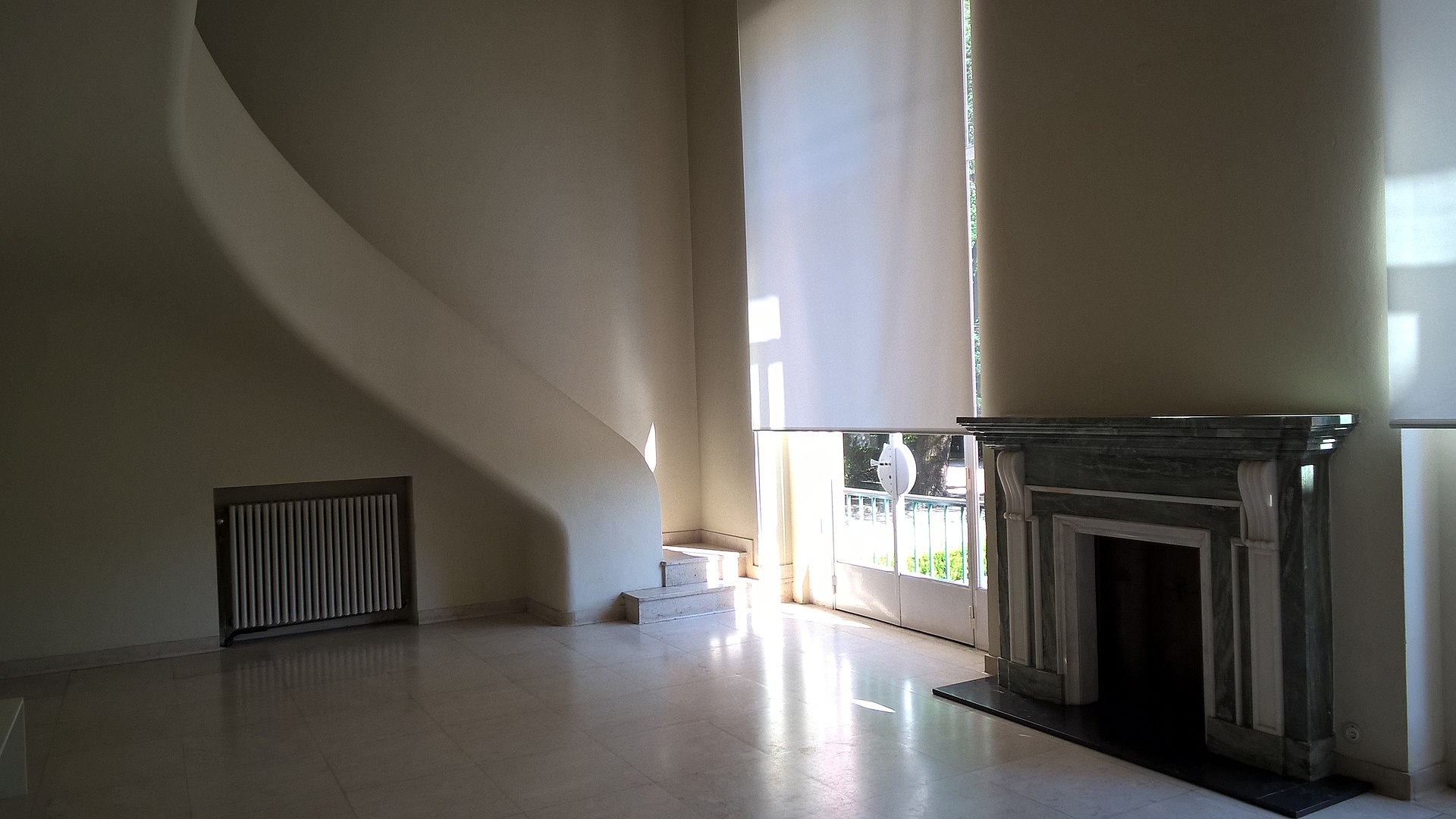 Interior_da_Casa_de_Serralves_03.jpg