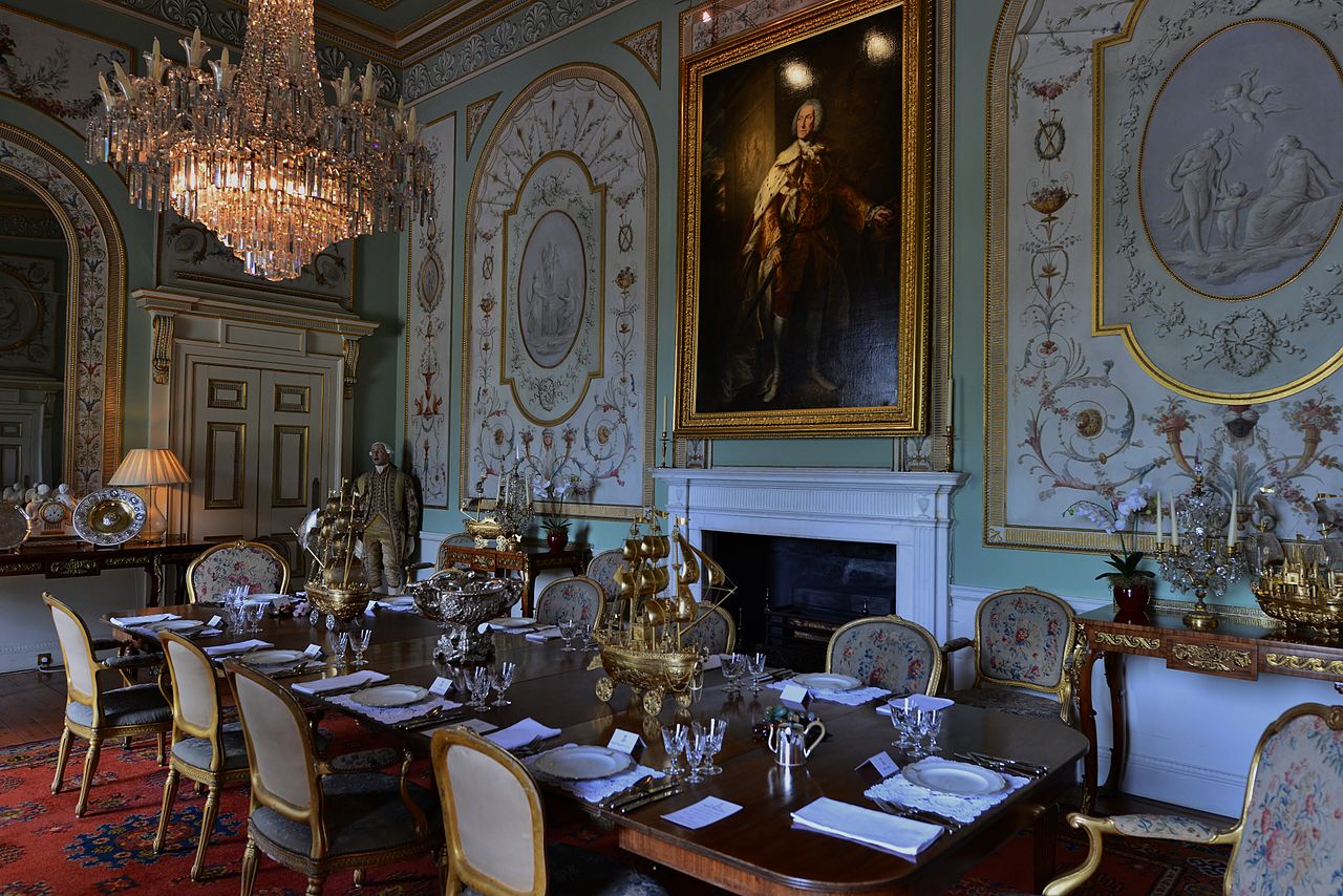 INVERARAY_CASTLE_TAPESTRY_DRAWING_ROOM.JPG