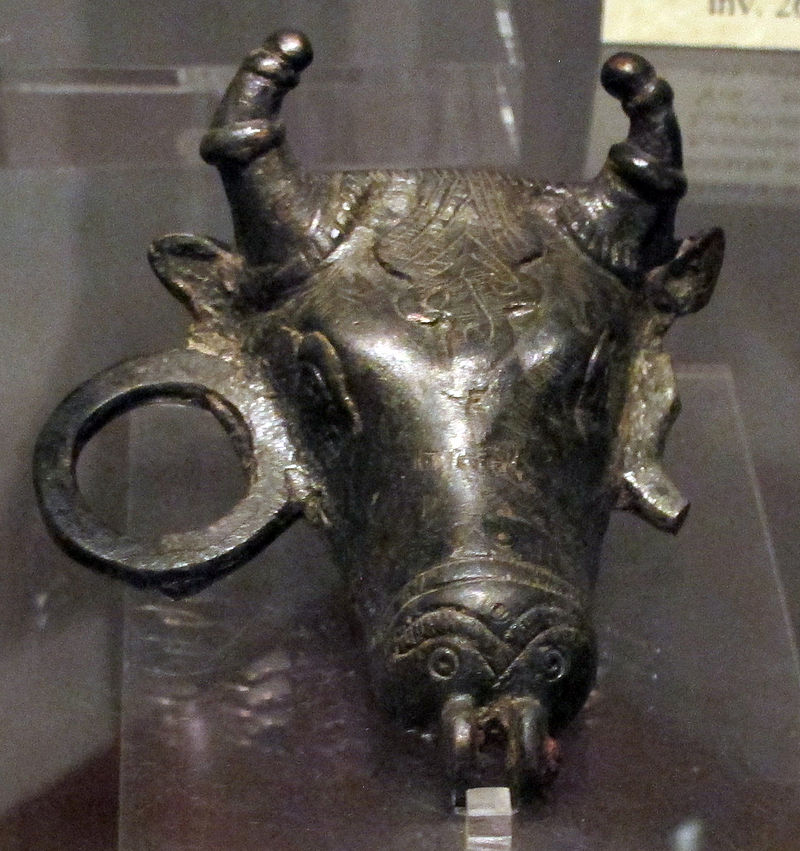 Iran_sett.le,_frontale_per_bardatura_di_cavallo,_V-IV_sec._ac..JPG