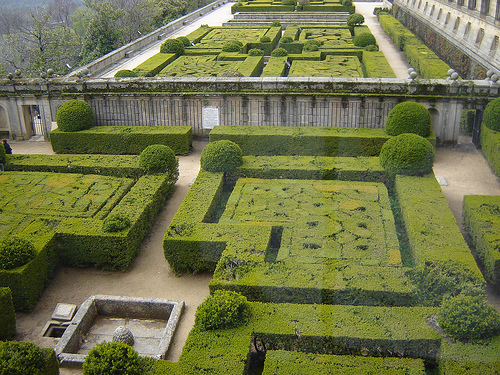 Jardin_de_Palacio_San_Lorenzo_de_El_Escorial.jpg