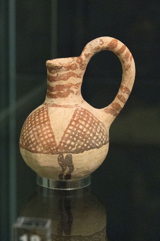 Jug,_Middle_Bronze_Age_in_Cyprus,_19th-16th_c_BC,_Prague,_NM-H10_5909,_151475.jpg