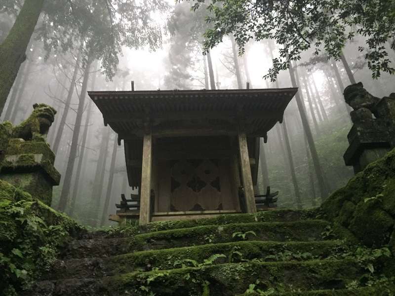 Kamishikimi-Kumanoimasu-Shrine7.jpg
