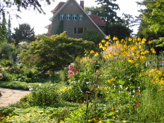 karl_foersterhaus_garten_2.JPG