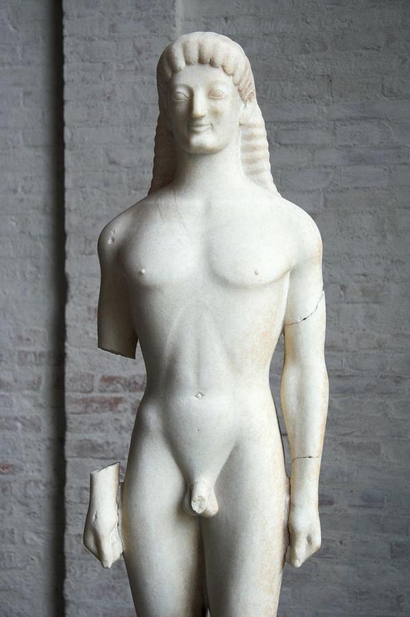 Kouros_120289.jpg