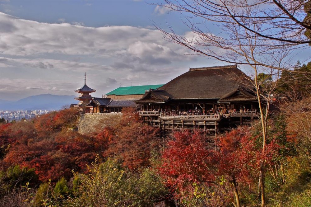 kyoto-autumn-season-at-kiyomizudera-27214.jpg