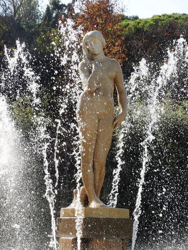 La_bellesa._Josep_Llimona._1929н.jpg