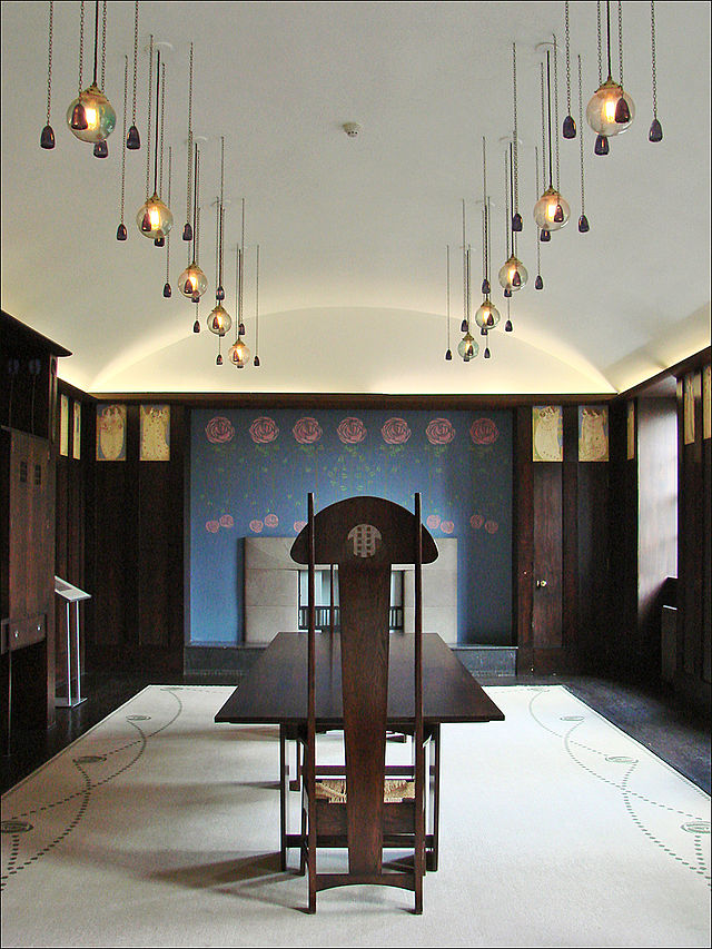 La_salle__manger_(House_for_an_art_lover,_Glasgow)_(3808469348).jpg