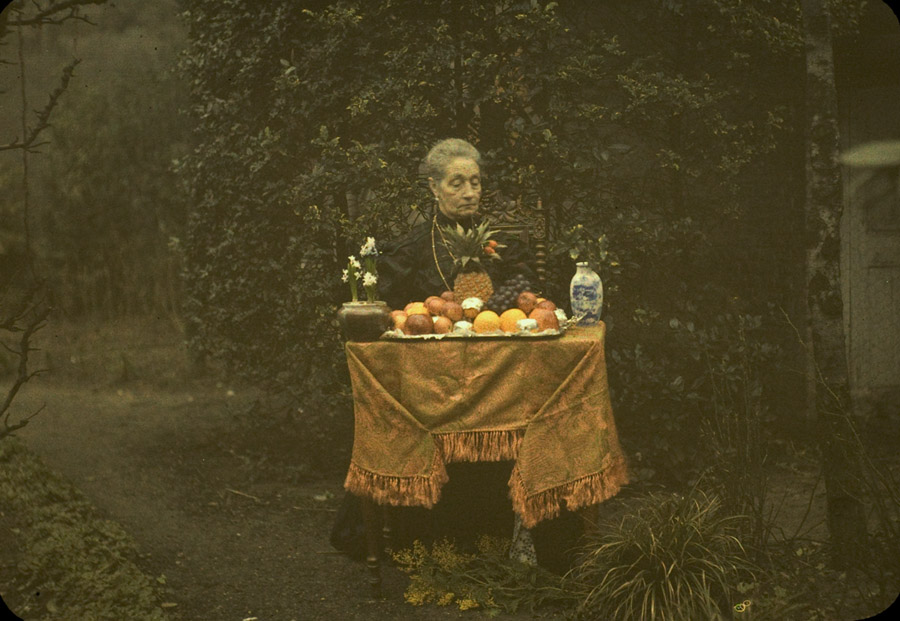 Lady and fruit dish ca. 1920.jpg