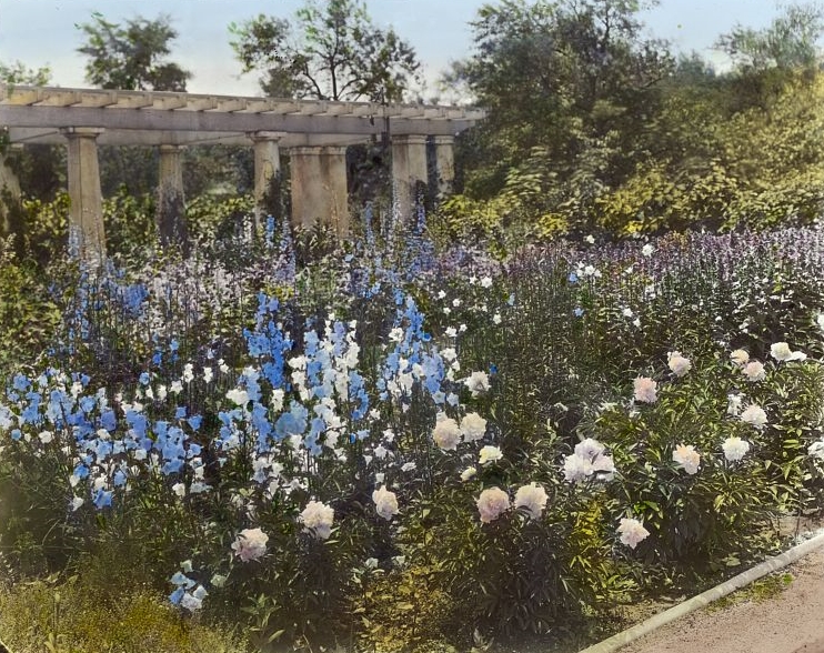 Lake_Terrace,_John_Stoughton_Newberry_Jr._house.jpg