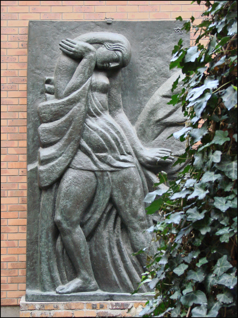 Le_jardin_intérieur_du_musée_Bourdelle_(Paris)_(4162200953).jpg