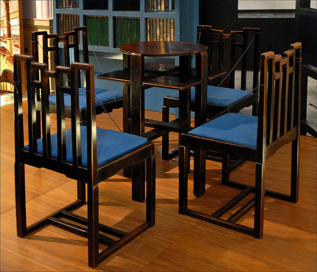 Le_mobilier_du_salon_chinois_de_Miss_K._Cranston_(Kelvingrove_Museum,_Glasgow)_(3803686594).jpg