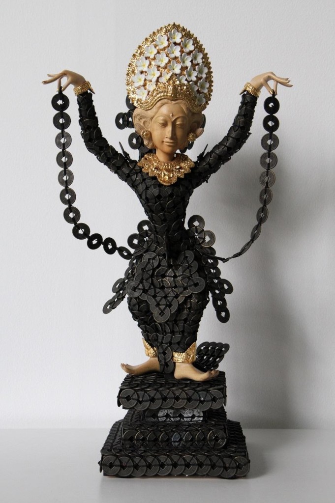 legong-oleg-dancers-wood-carving-rock-around-asia-art-gallery_7-870-SFTW-681x1024.jpg