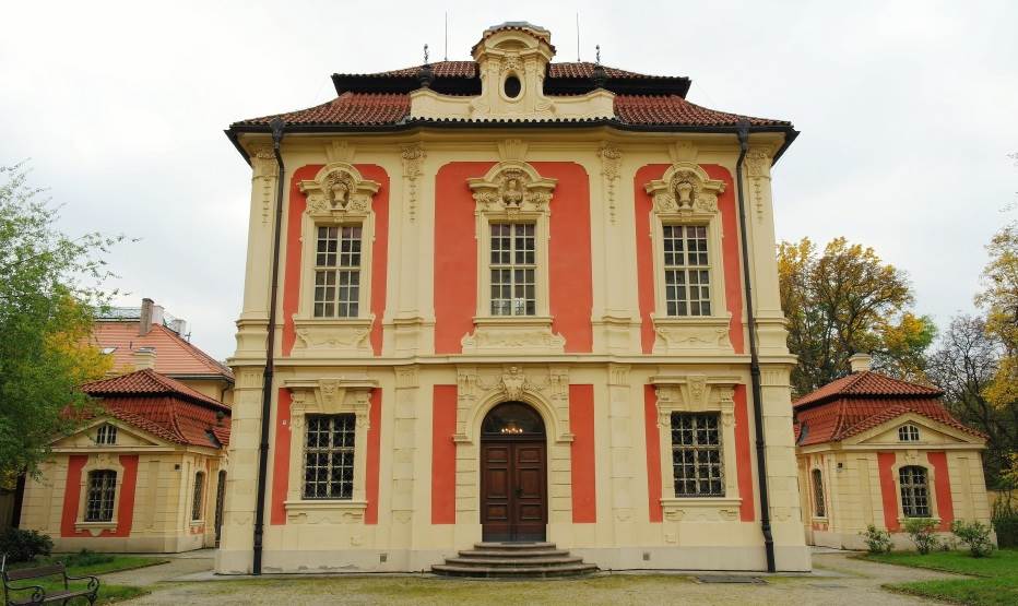 letniy-dvorec-mihny-26.jpg