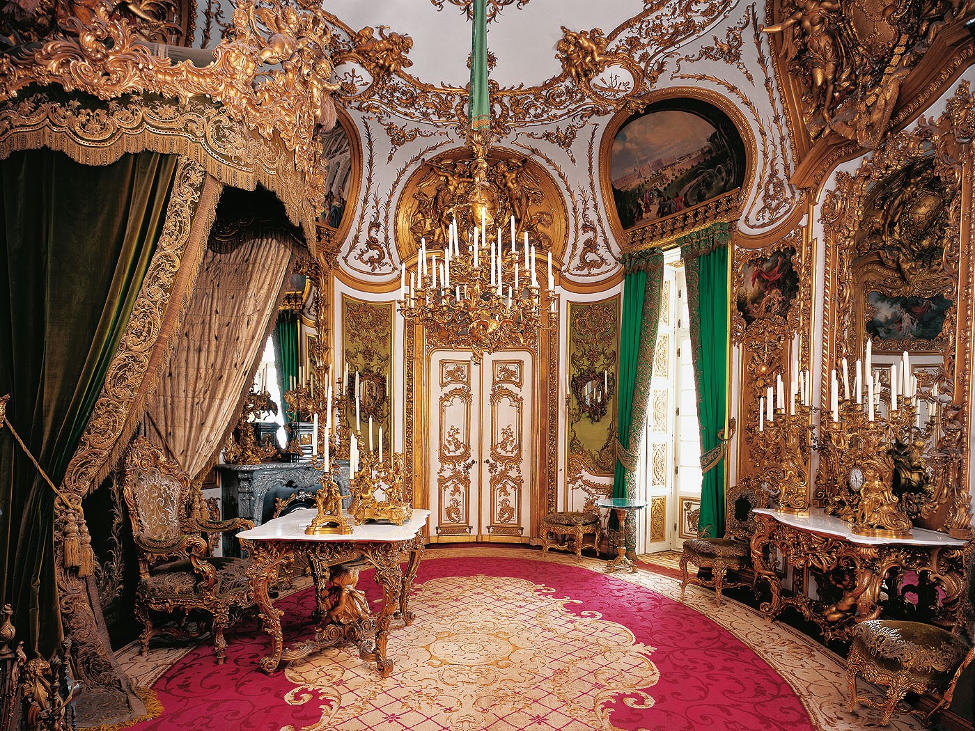 linderhof-interior-3.jpg