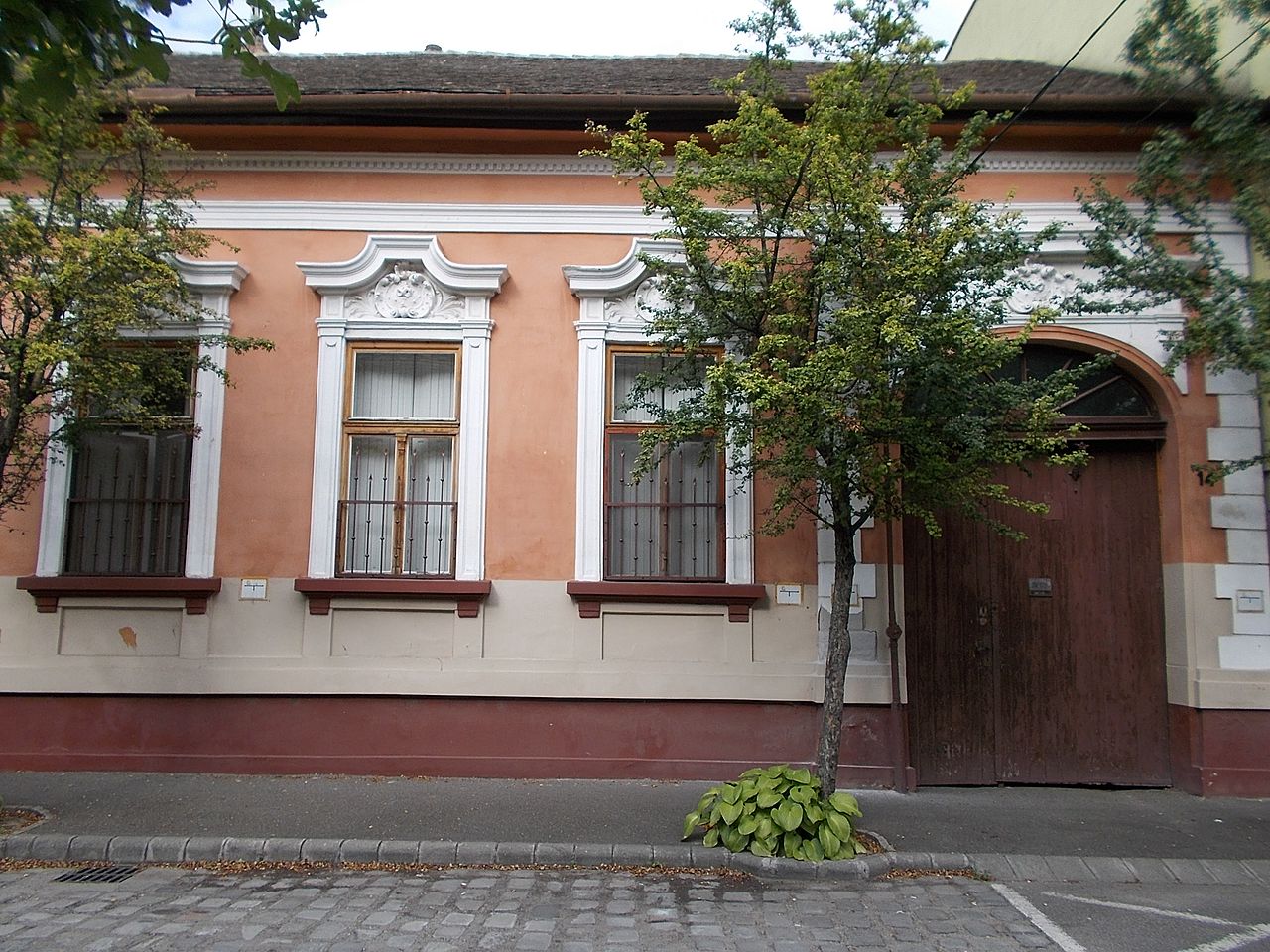 Listed_house._-_14_László_Károly_Street,_Erzsébetváros,_Kecskemét_2016_Hungary.jpg