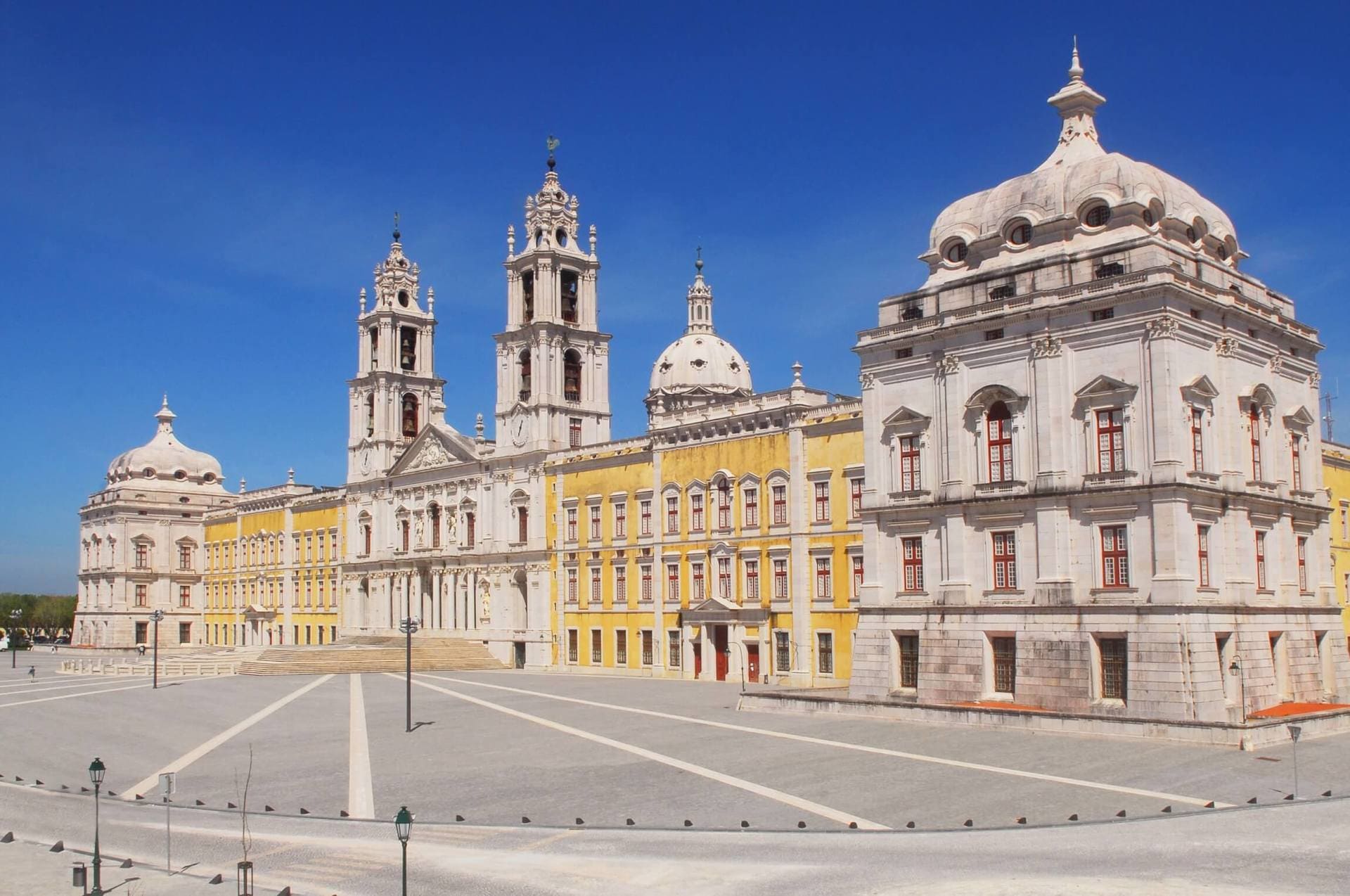 mafra-palace.jpg