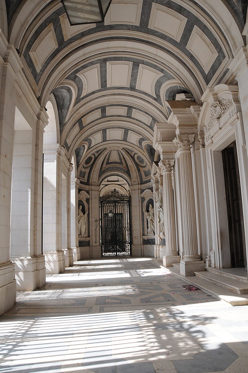 Mafra_Palace_in_2012_(26).jpg
