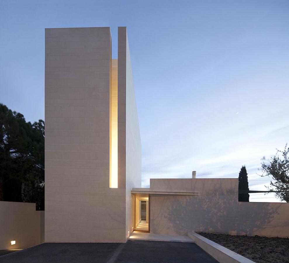 Magnificent-residence-Igualada-N1-01.jpg