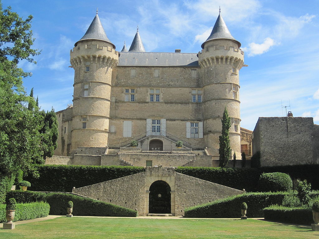 Margon_-_Façade_vue_du_jardin.JPG
