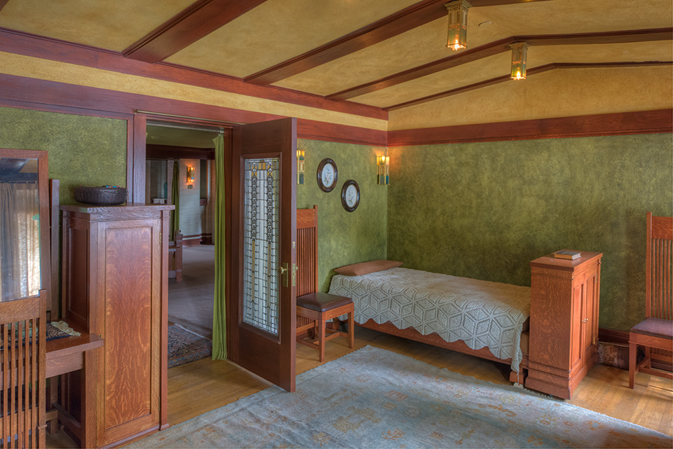 Marys_Room_96.jpg