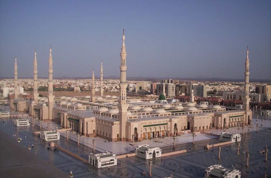 Masjid Al Nabawi in Madinah - Saudi Arabia.jpg