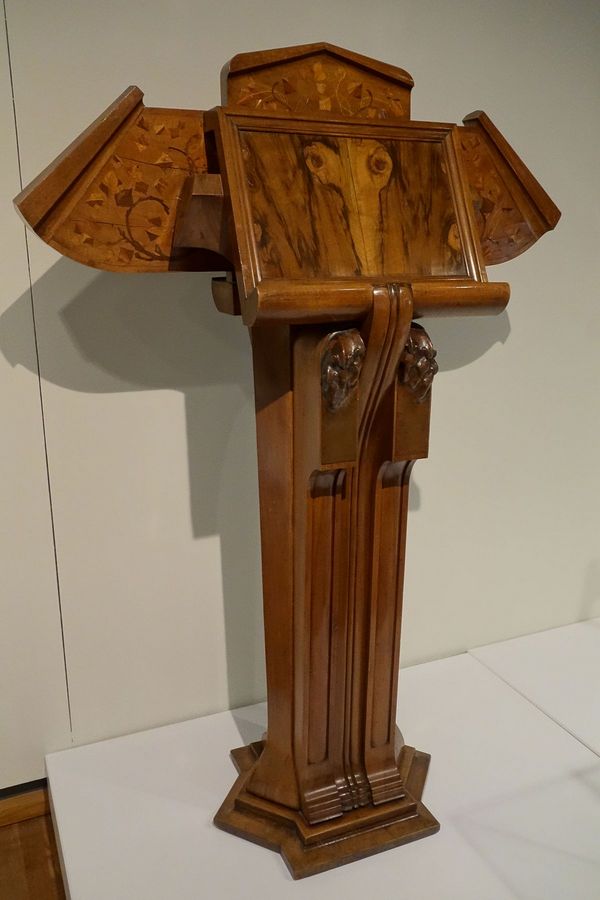 MBAM_2004.143,_lectern_by_Duilio_Cambellotti.JPG