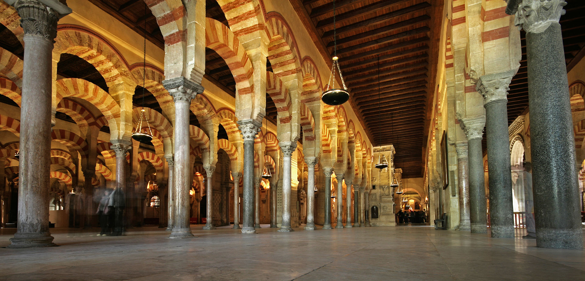 Mesquita,_repeat_ad_infinitum.jpg