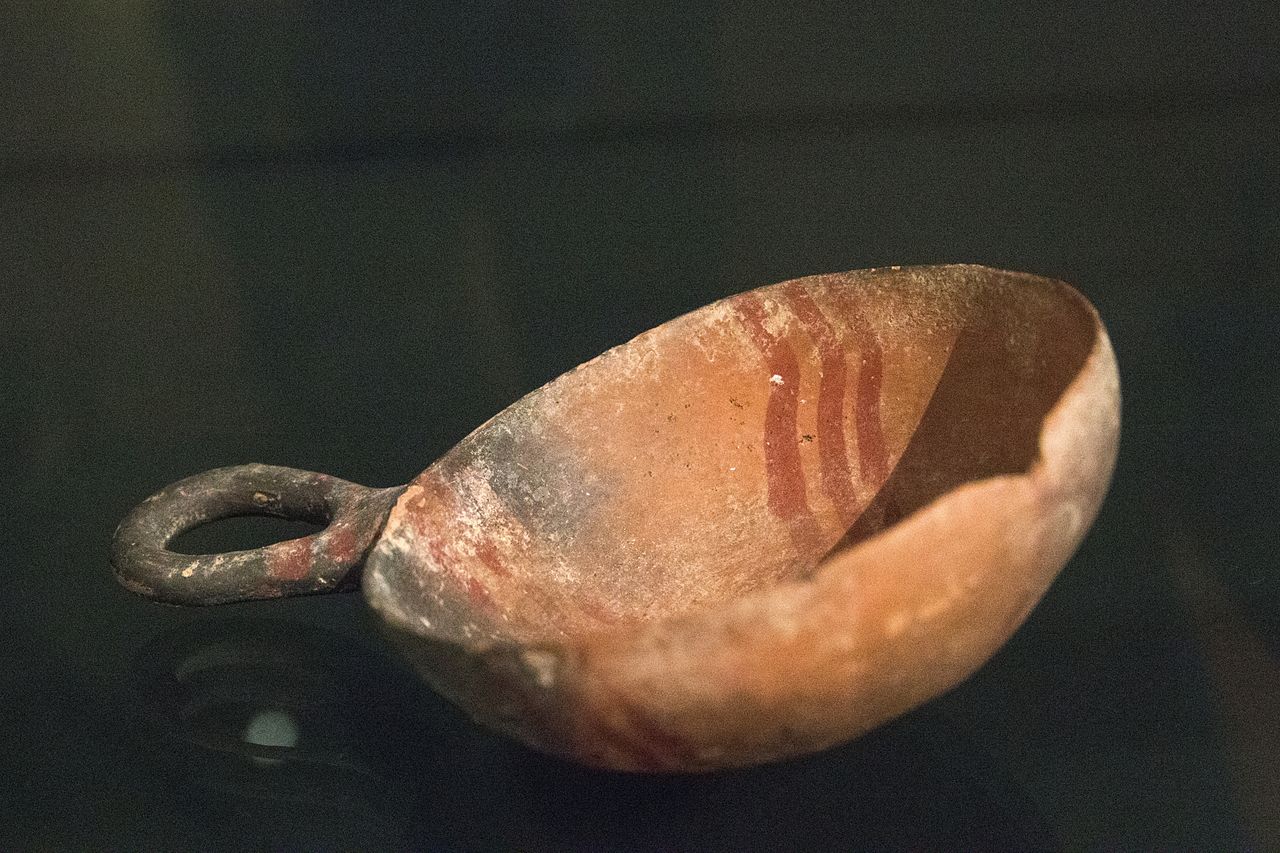 Middle_Bronze_Age_in_Cyprus,_19th-16th_c_BC,_Prague,_NM-H10_6259,_151474.jpg