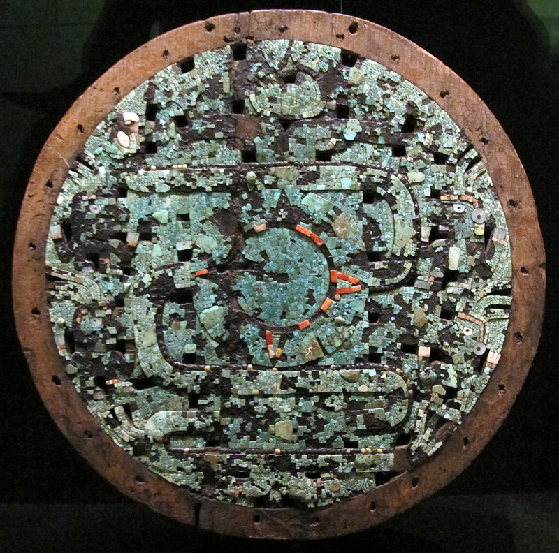 Mixtechi-aztechi,_scudo_cerimoniale,_1400-1521_circa.JPG