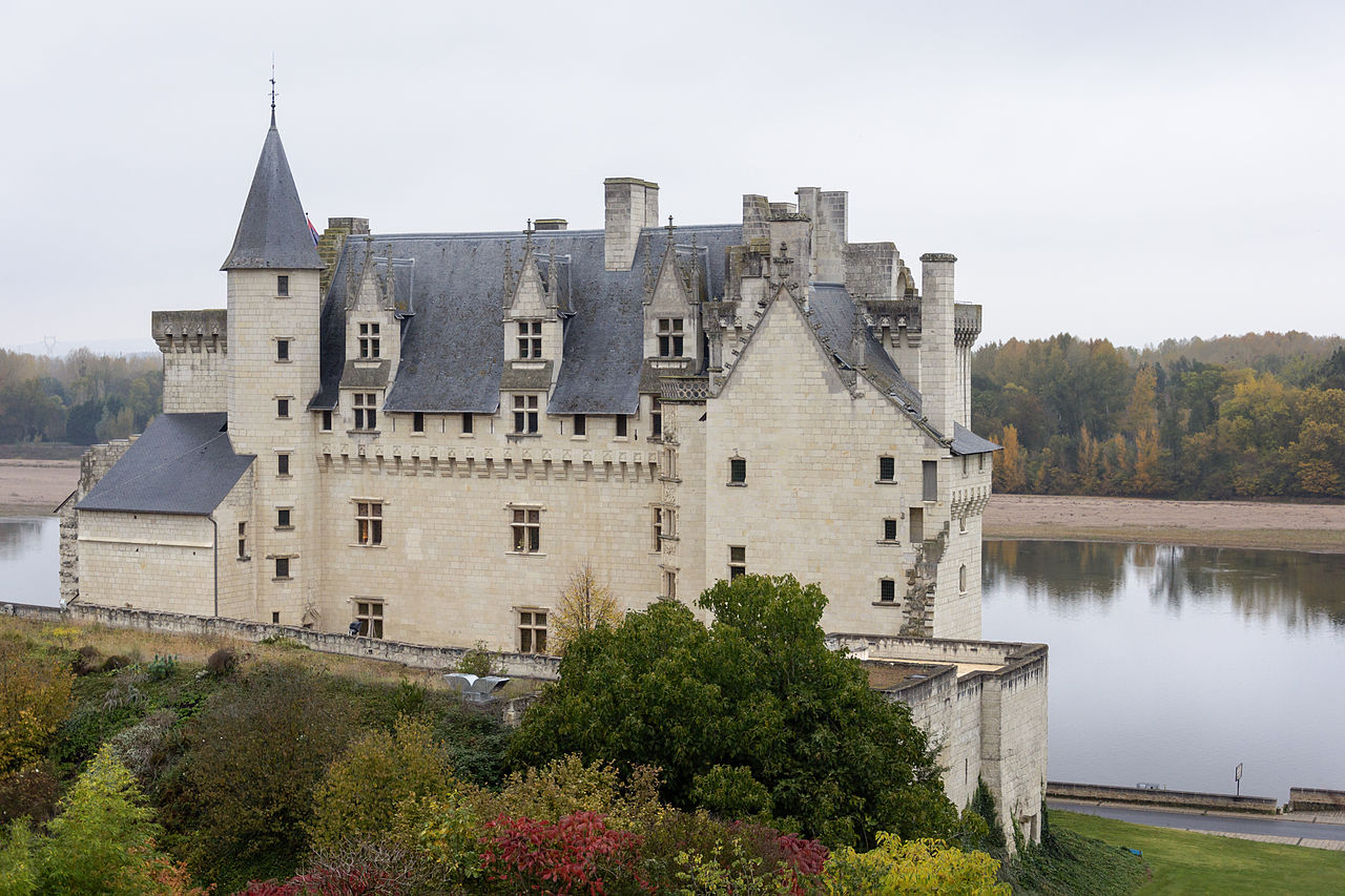Montsoreau_Loire.jpg