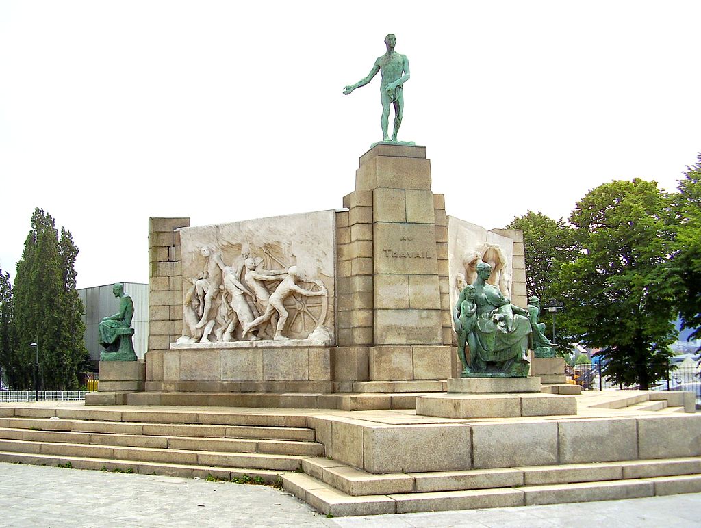 Monument_au_Travail_01.JPG
