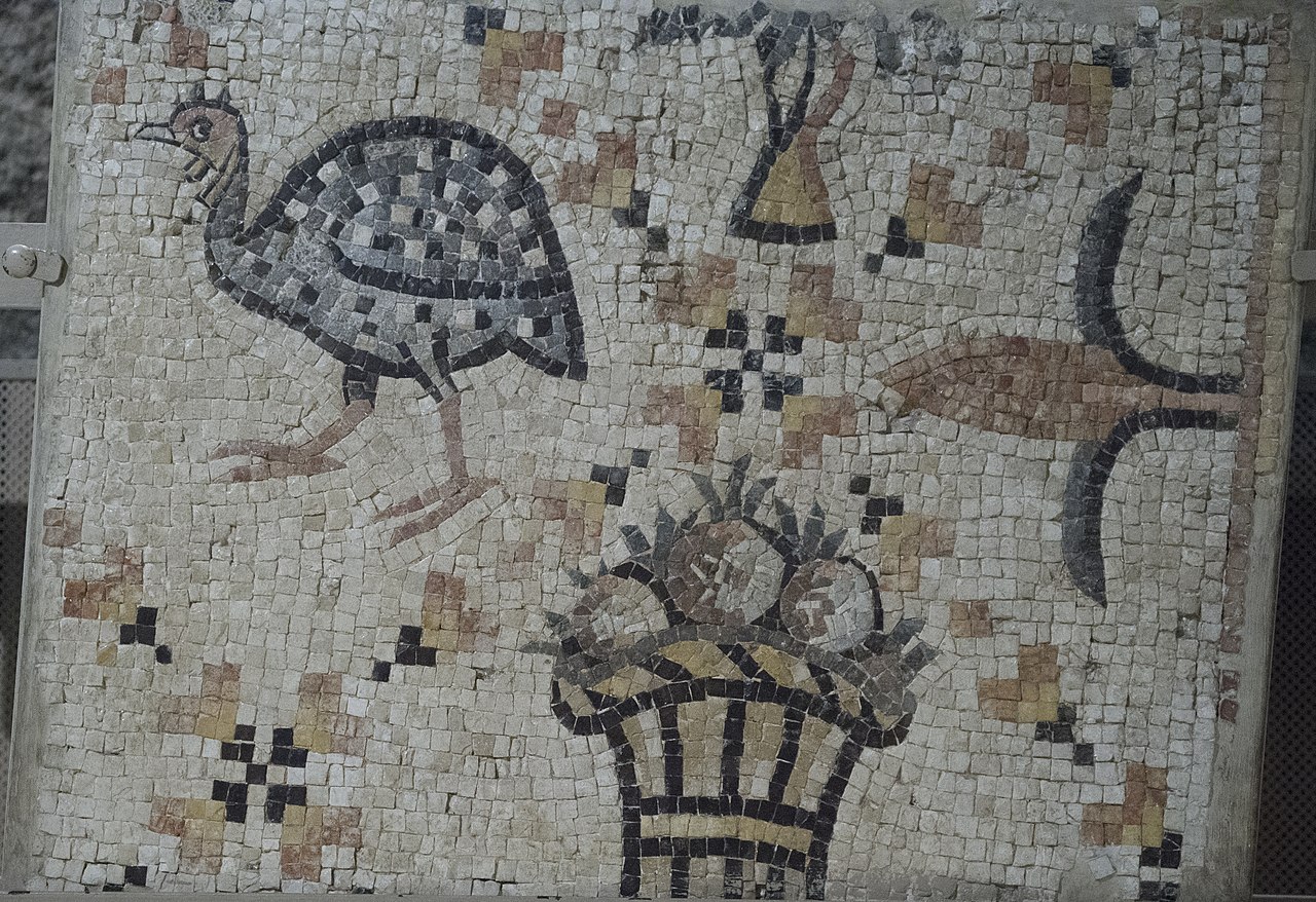 Mosaics_museum_at_Roman_Theatre_in_Amman_0178.jpg