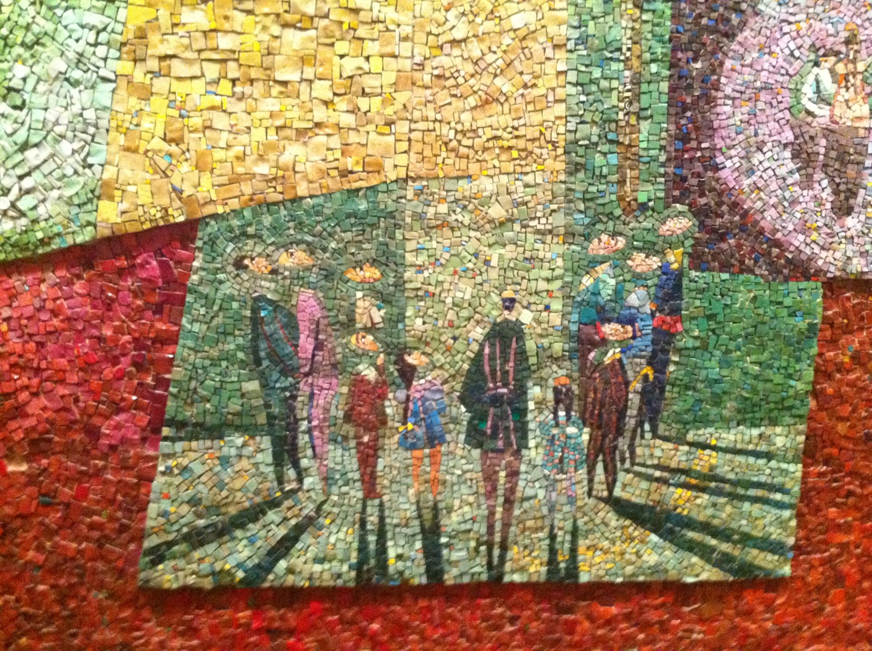 Nahum_Gutman's_Mosaic7.jpg