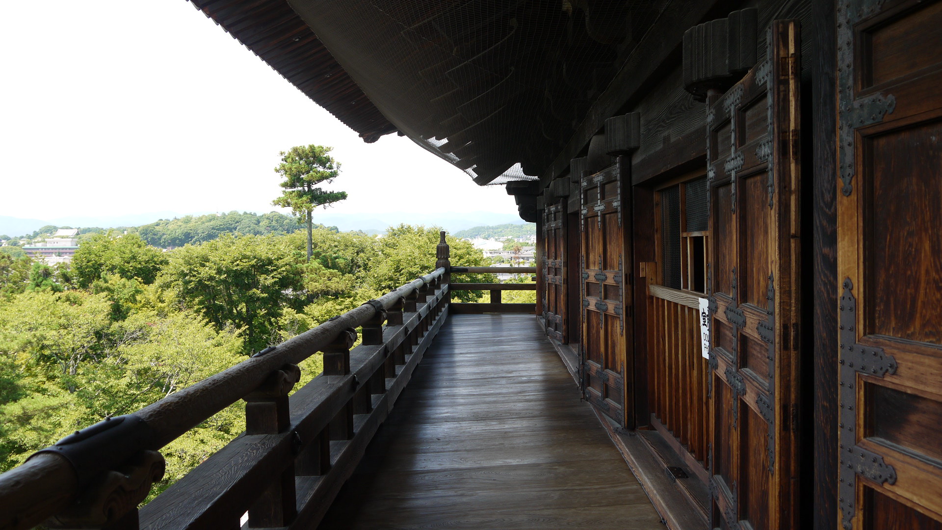 Nanzen-ji_Temple_南禅寺5_-_panoramio.jpg