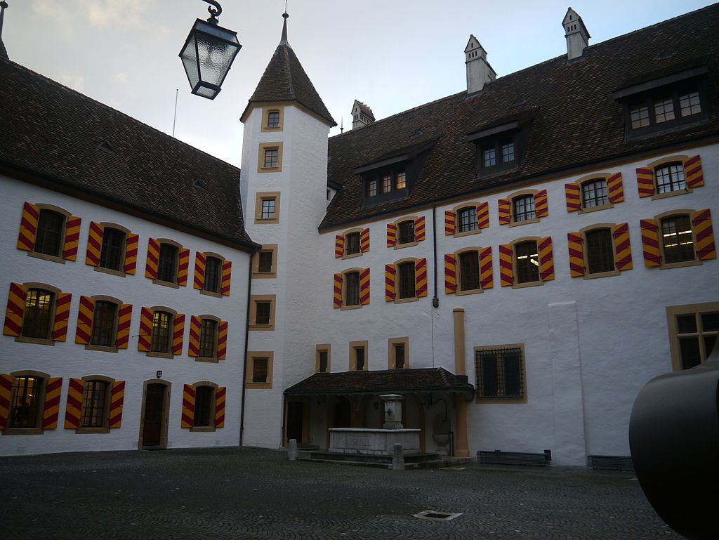 Neuchâtel_Kollegium_3.JPG