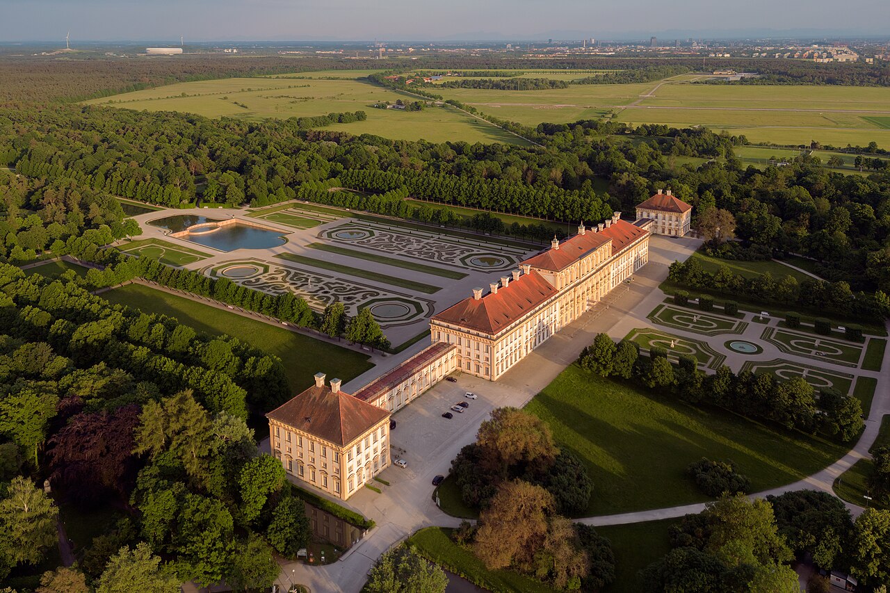 Neues_Schloss_Schleißheim_von_oben.jpg
