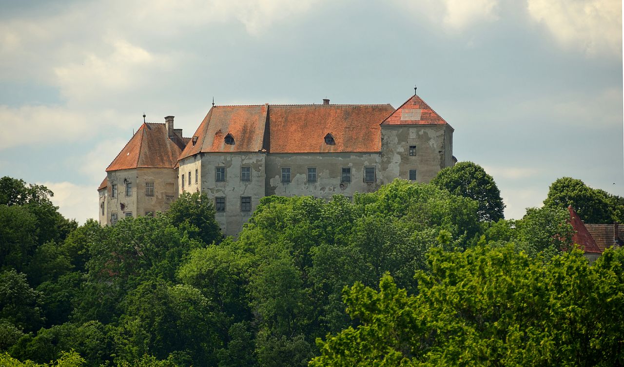 Neulengbach,_north_side.jpg