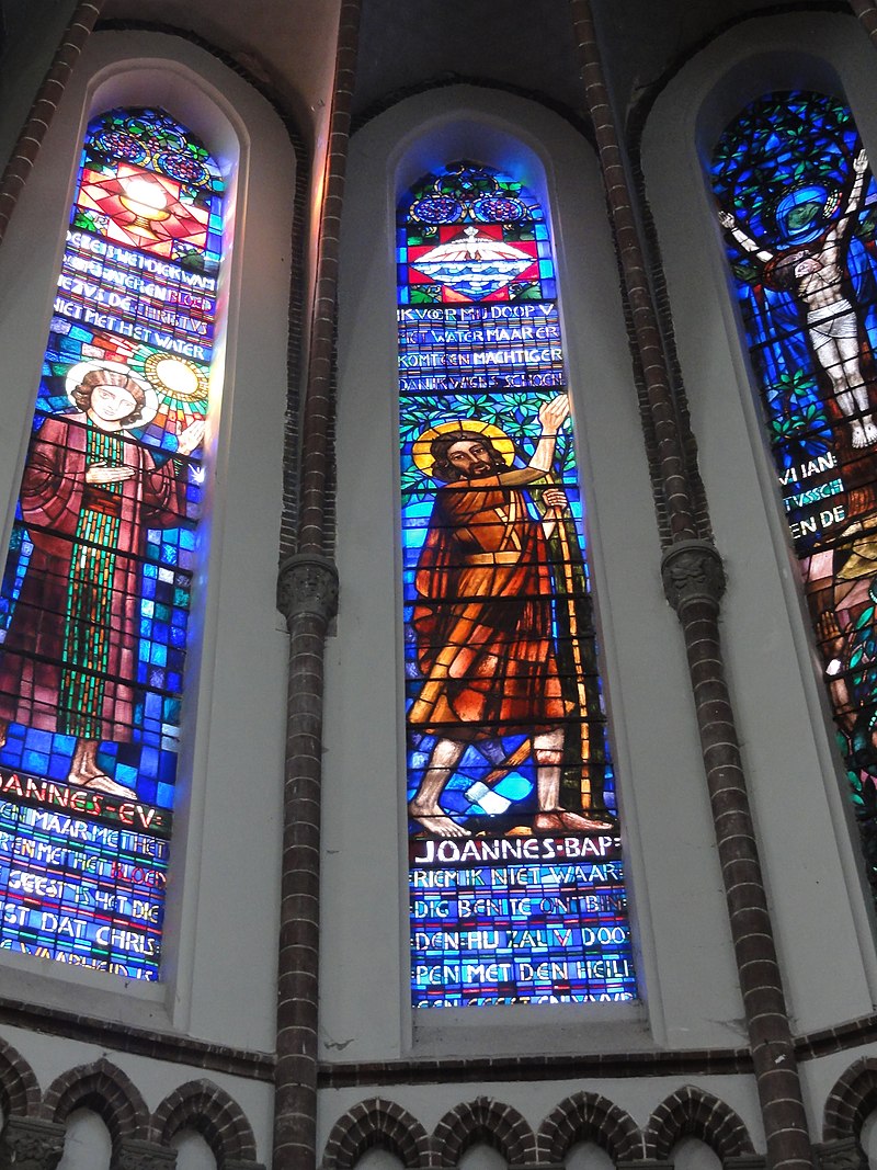 Nijmegen,_Antonius_van_Padua_kerk,_raam_11.jpg