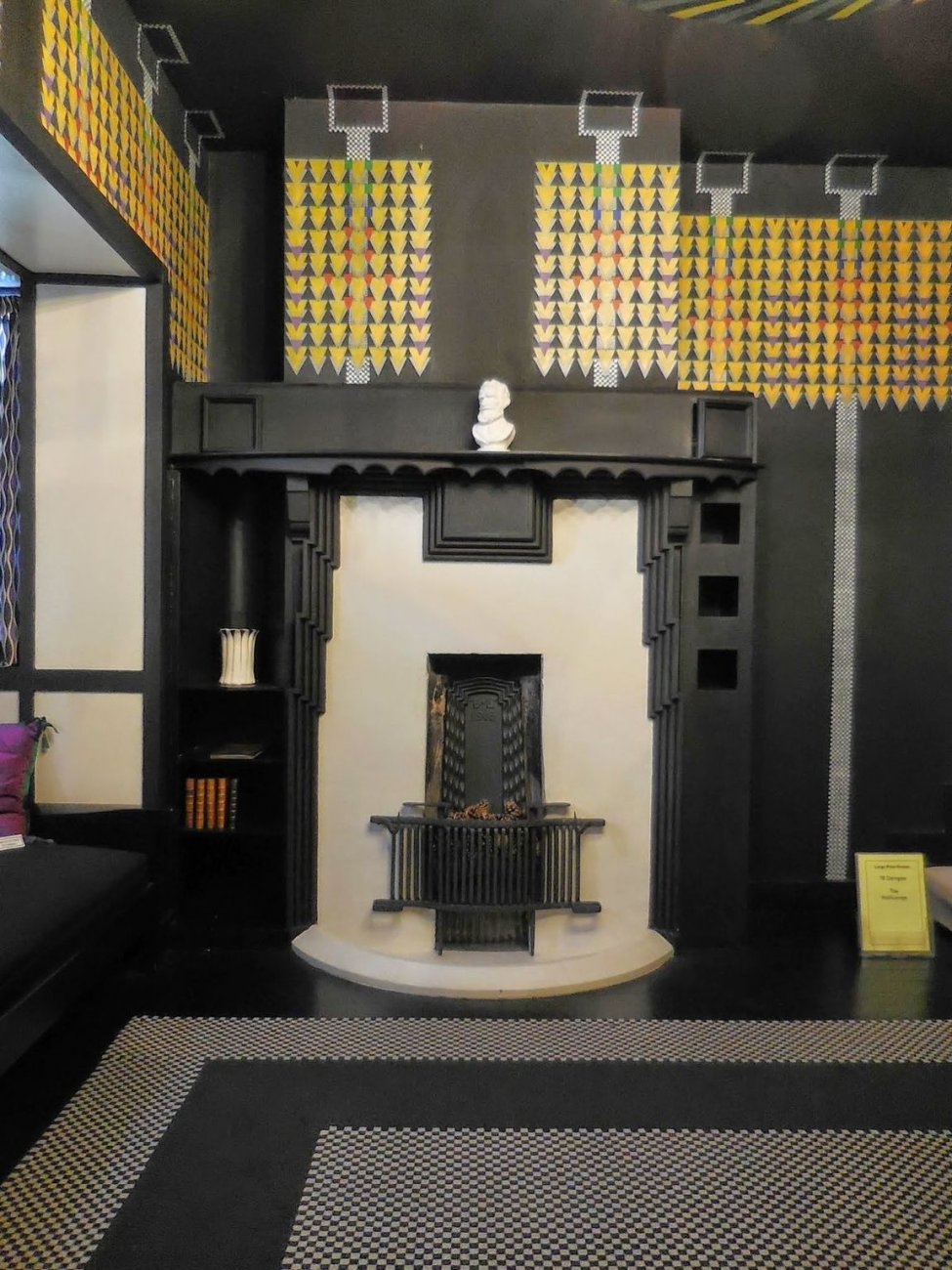 Northampton, 78 Derngate (Charles Rennie Mackintosh 1917) (12).jpg