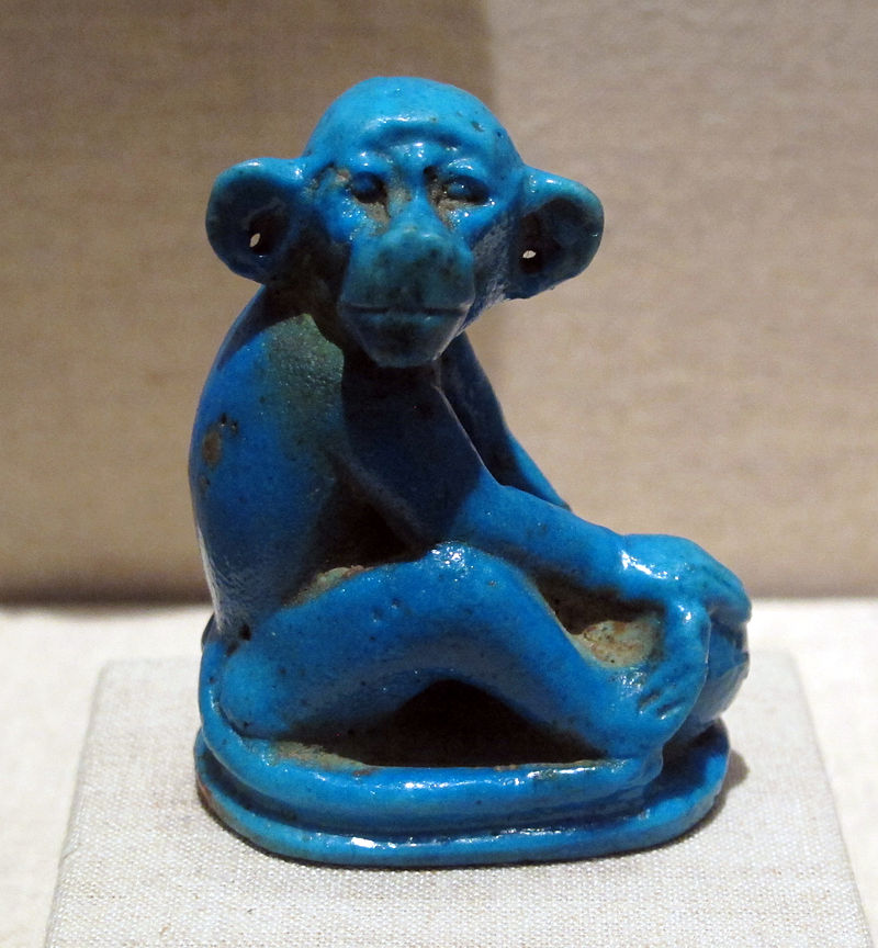 Nuovo_regno,_fine_della_XVIII_dinastia,_scimmia_in_faience,_1352-1336_ac_ca,_da_el_amarna_01.JPG