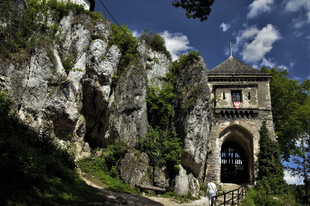 Ojcow_castle35854677580_09a0573fee_b.jpg