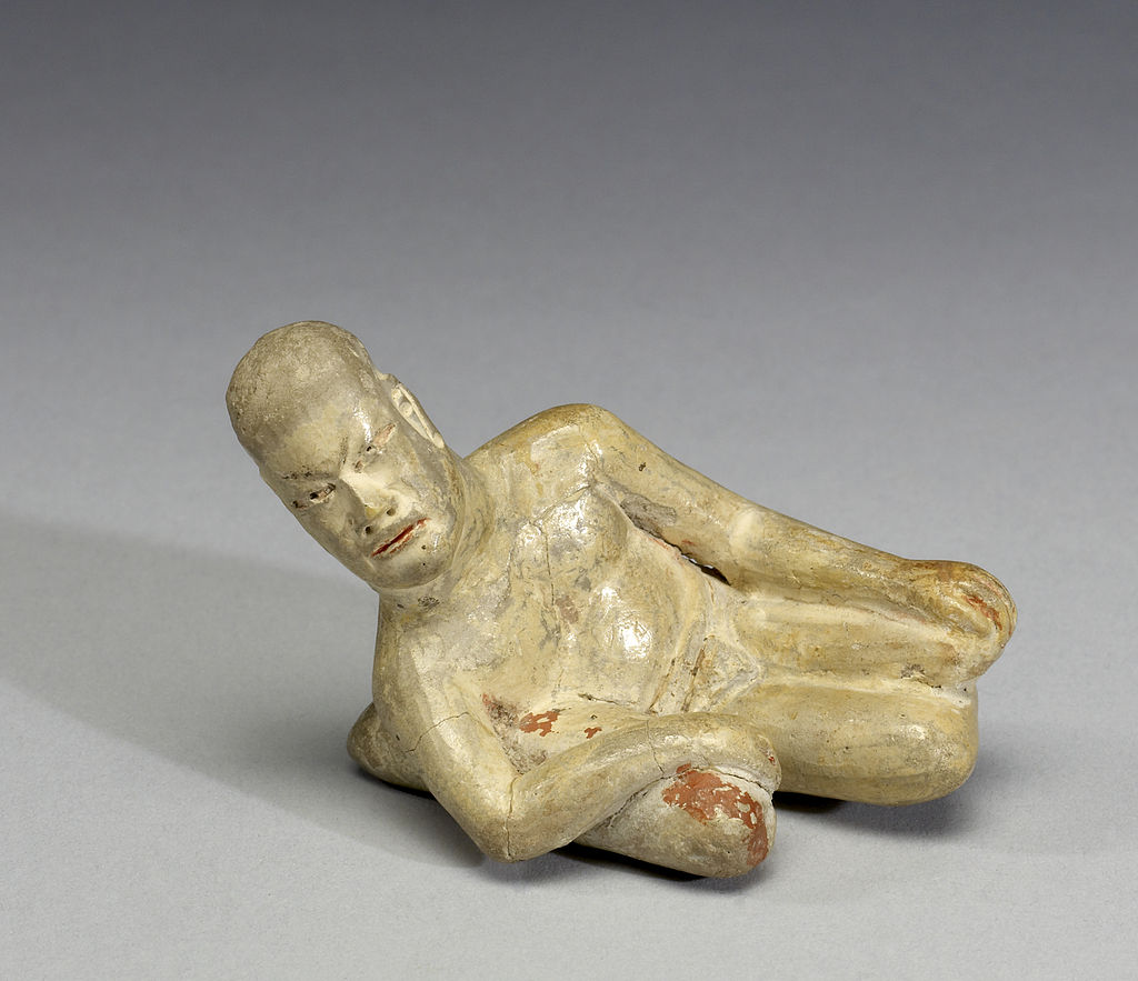 Olmec_-_Reclining_Figure_Resting_on_Pillow_-_Walters_482800.jpg
