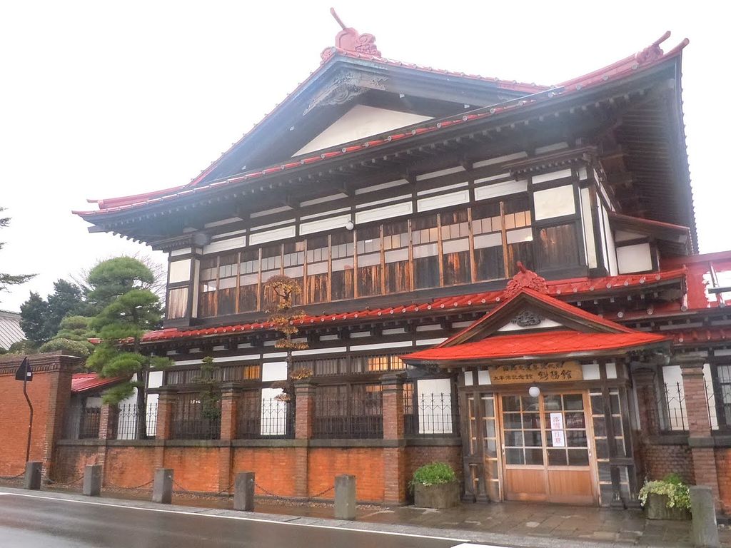 Osamu_Dazai_Memorial_Hall__Shayokan__-_panoramio.jpg