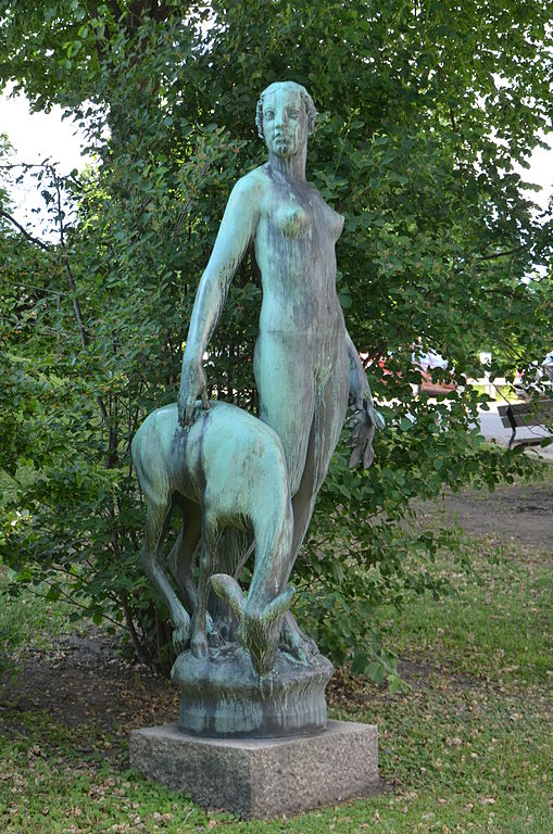 Otto_Strandman_Diana_med_hnd_Reimersholme.jpg