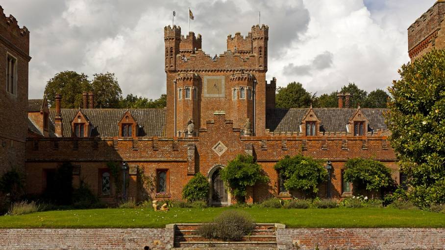 oxburgh-hall-norfolkexterior1.jpg