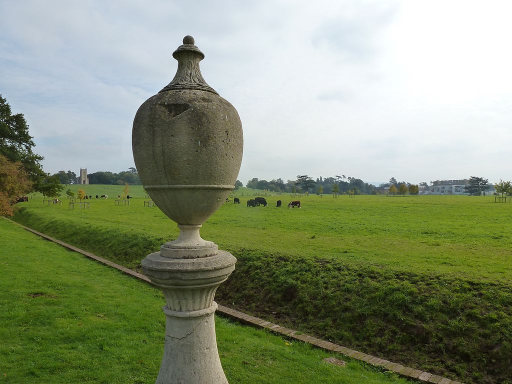 P1060135_Croome_Park_HenSne.JPG