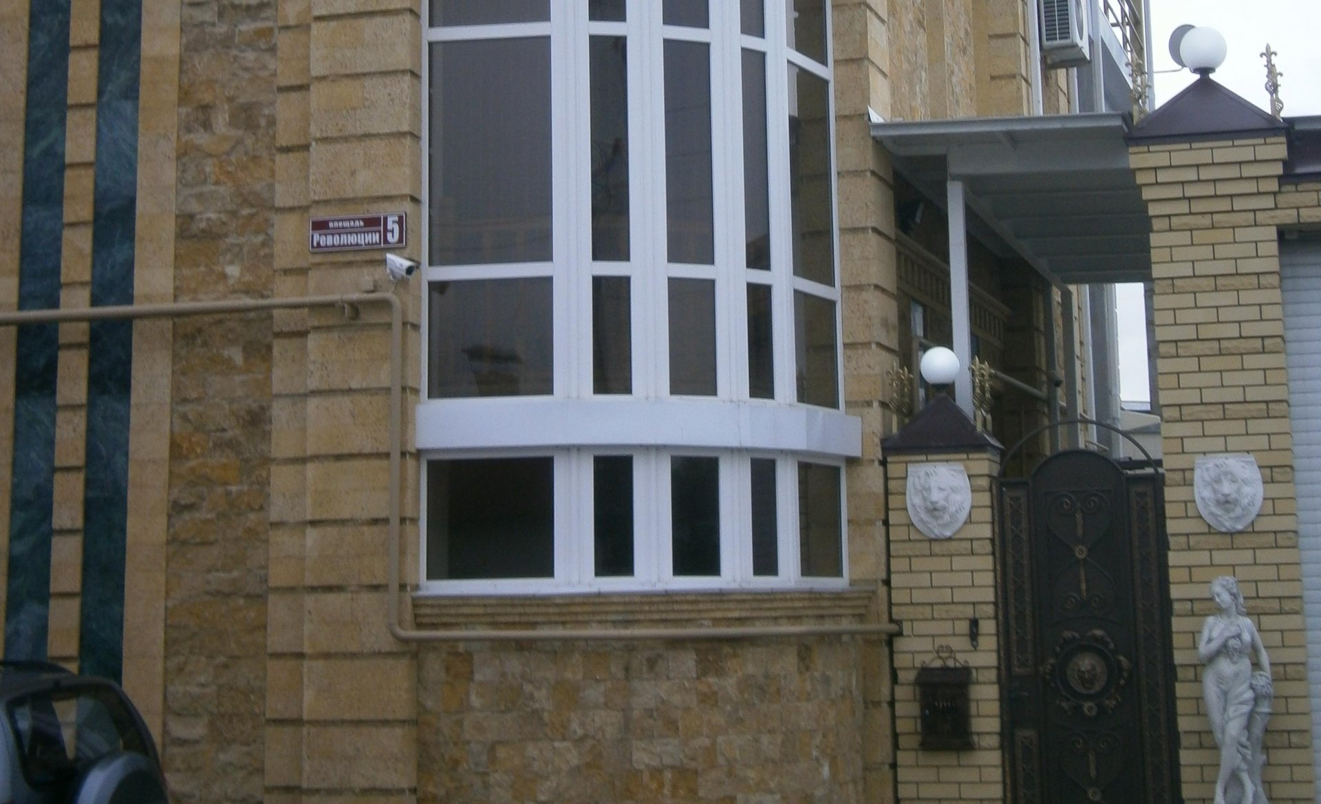 P2123009e.jpg
