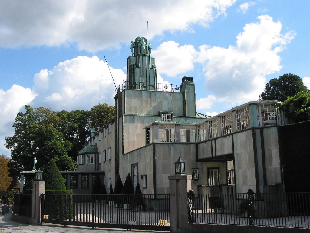 palace.jpg